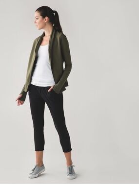 Lululemon Bhakti Yoga Jacket green sz 4
